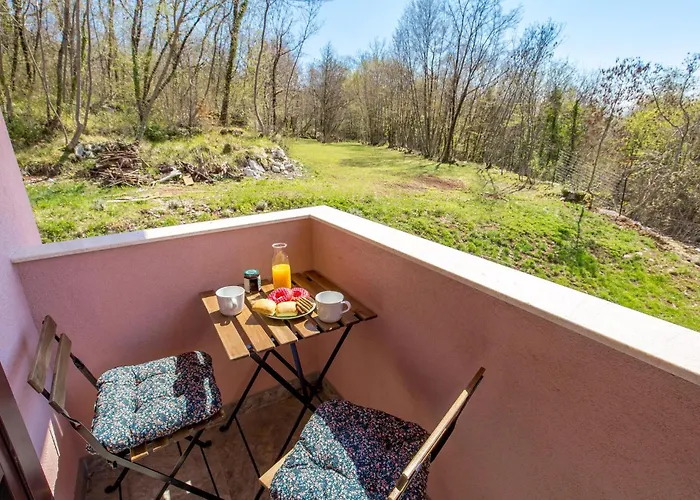 4 Bedroom Beautiful In