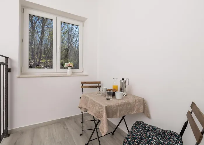 4 Bedroom Beautiful In * Veprinac