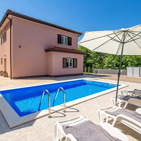 4 Bedroom Beautiful In * Veprinac