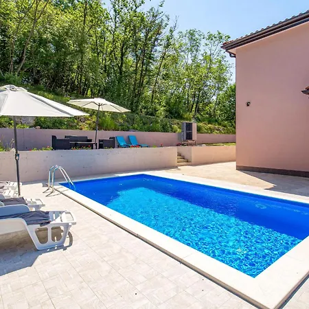 Ferienhaus 4 Bedroom Beautiful In