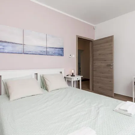 Semesterbostad 4 Bedroom Beautiful In *